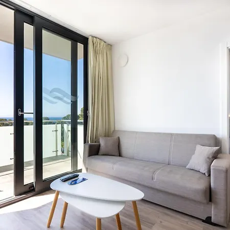 Aparthotel Comtat Sant Jordi 3*