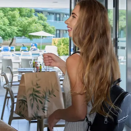 Comtat Sant Jordi بلاتجا ذارو