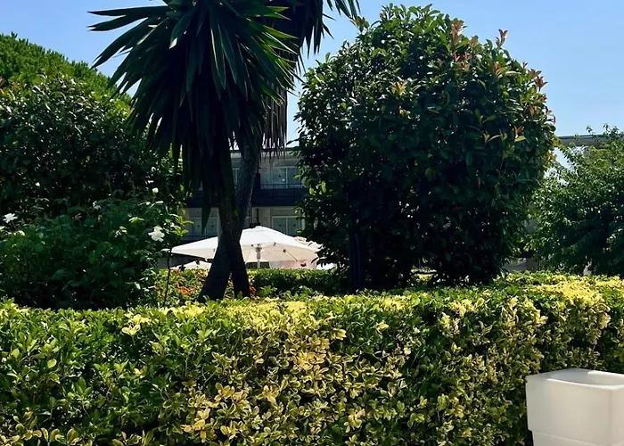 科姆塔特圣霍尔迪公寓式酒店 普拉加德阿罗