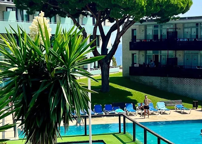 Apart Otel Comtat Sant Jordi