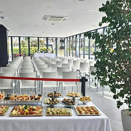 Apart-hotel Comtat Sant Jordi 3*