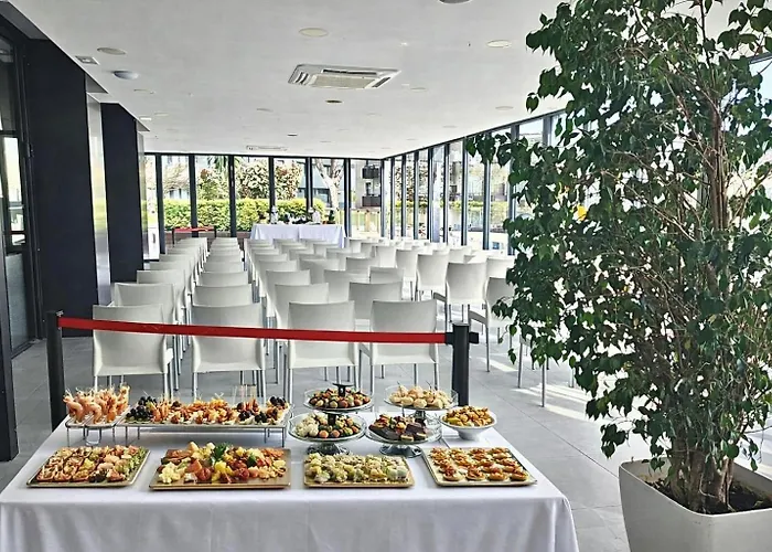 Aparthotel Comtat Sant Jordi 3*